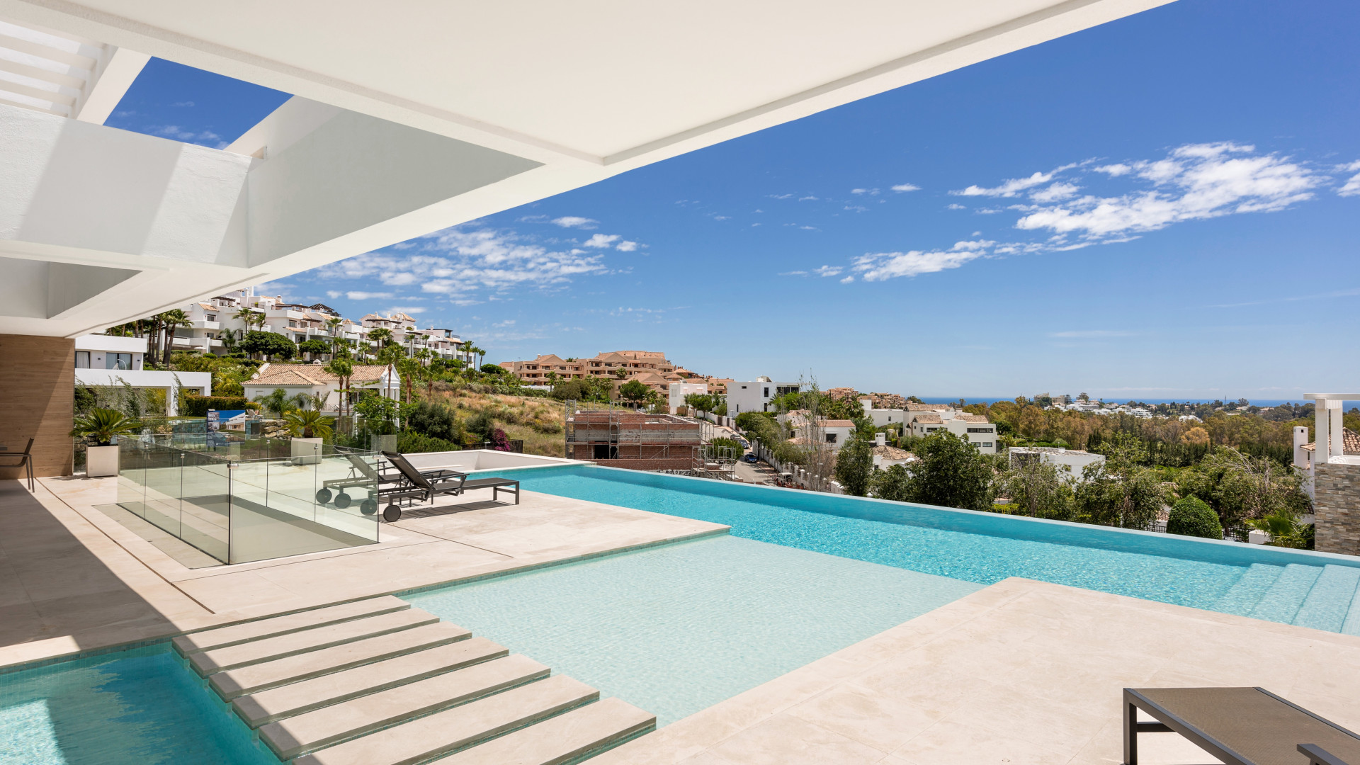 5 Bedroom Villa in Benahavís - Foto 8