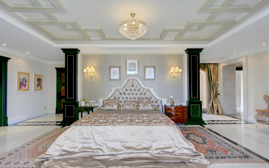 6 Bedroom Villa in Marbella - Photo 26