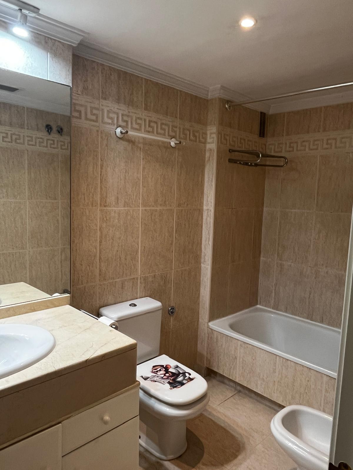 3 Bedroom Apartment in Marbella - Photo 7