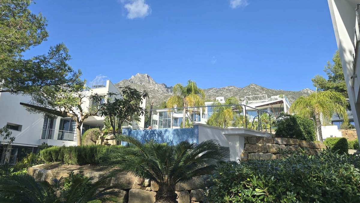 5 Bedroom Villa in Marbella - Photo 37