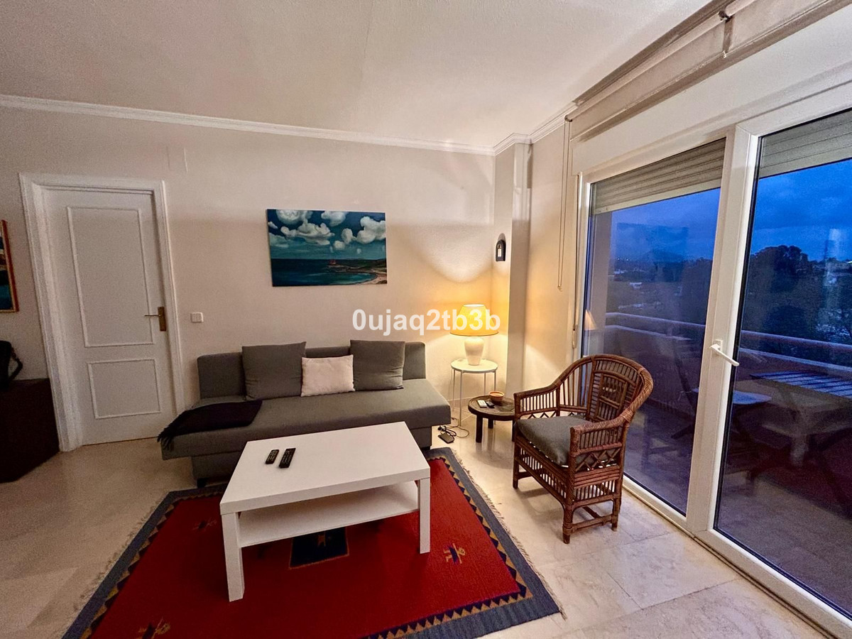 1 Bedroom Apartment in Estepona - Foto 13