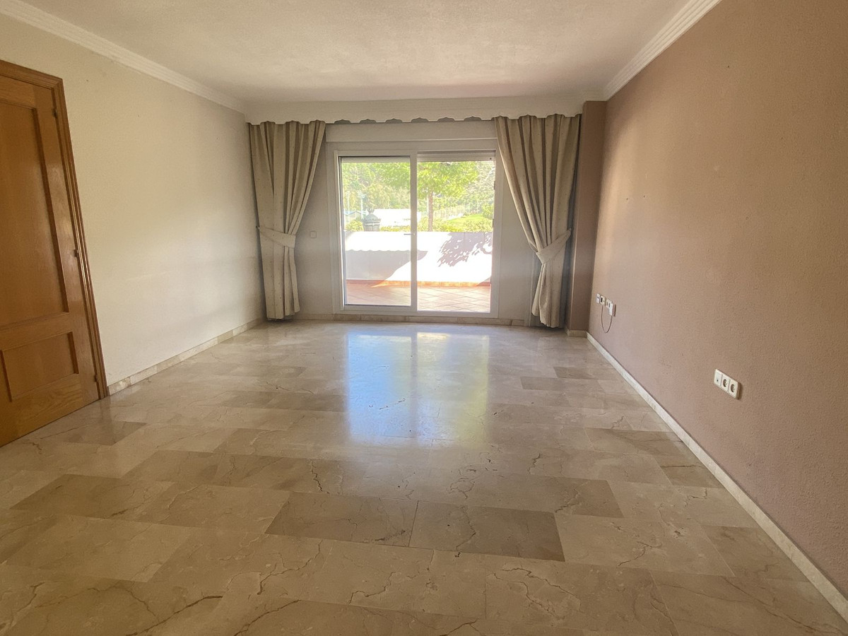 3 Bedroom Apartment in Benahavís - Foto 8
