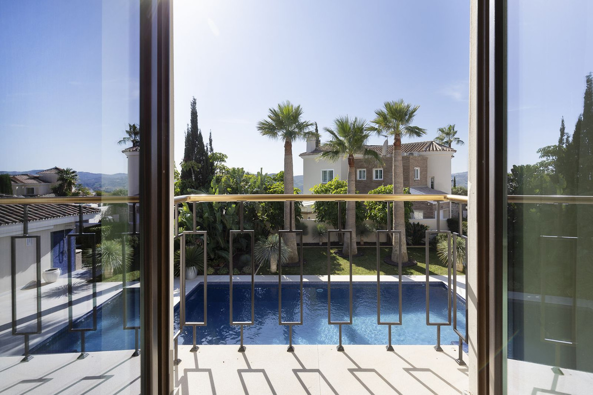 6 Bedroom Villa in Mijas - Photo 59