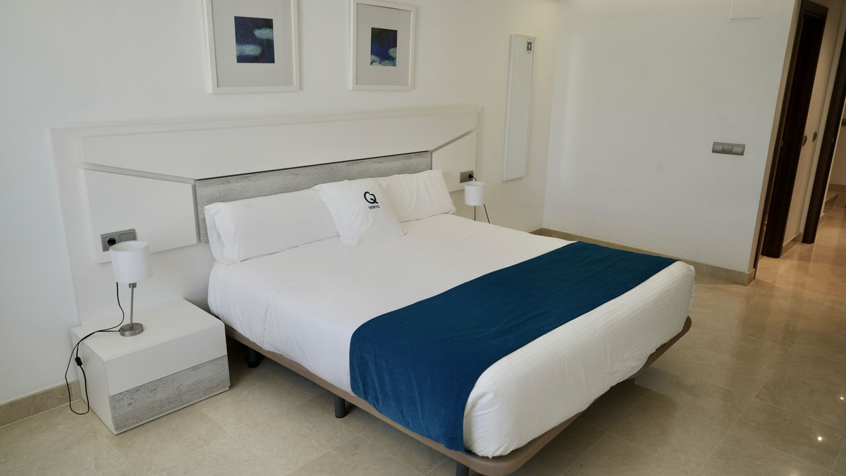 3 Bedroom Penthouse in San Pedro de Alcántara - Photo 14