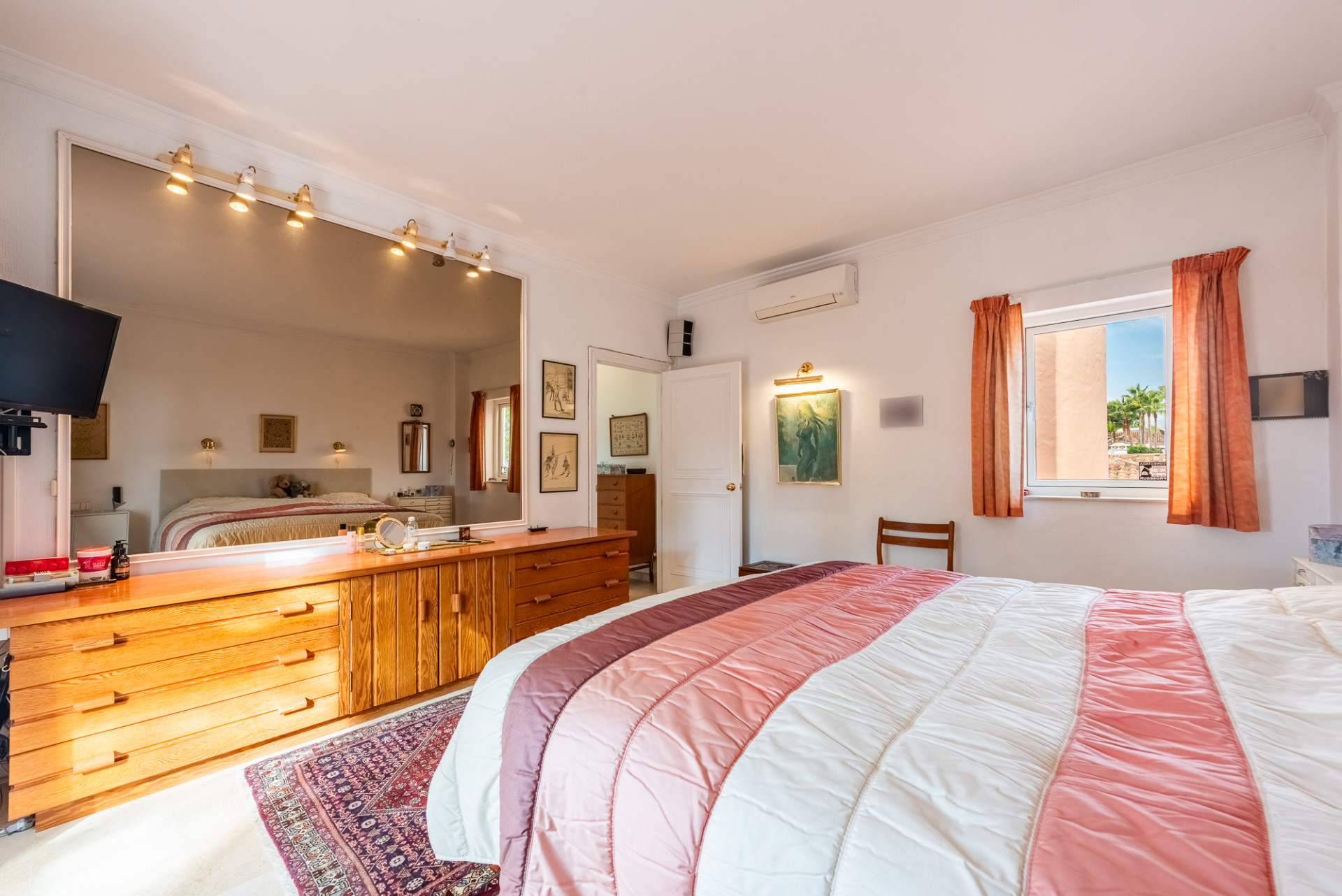 4 Bedroom Villa in Estepona - Photo 19