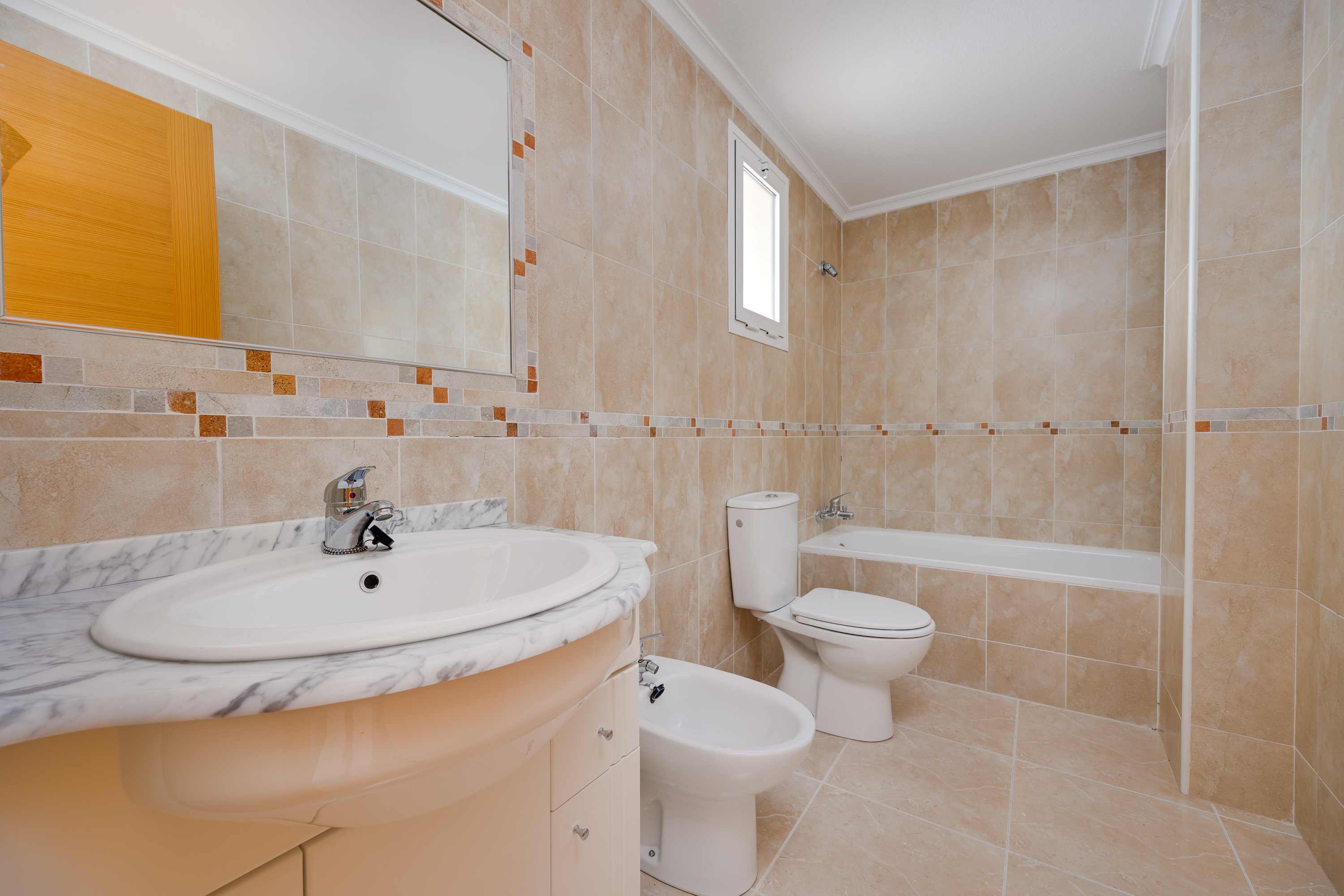 Apartamento com 2 quartos com piscina em Alicante, Espanha – Foto 21