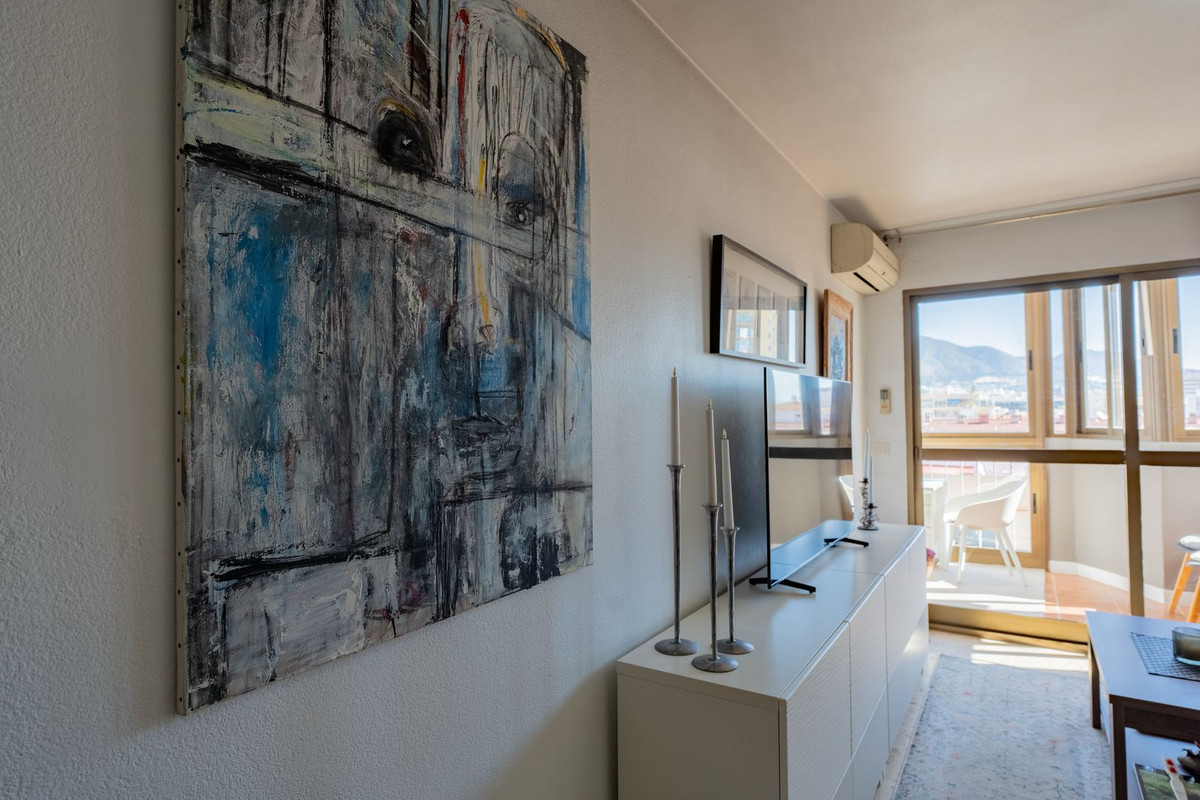 2 Bedroom Apartment in Fuengirola - Photo 14