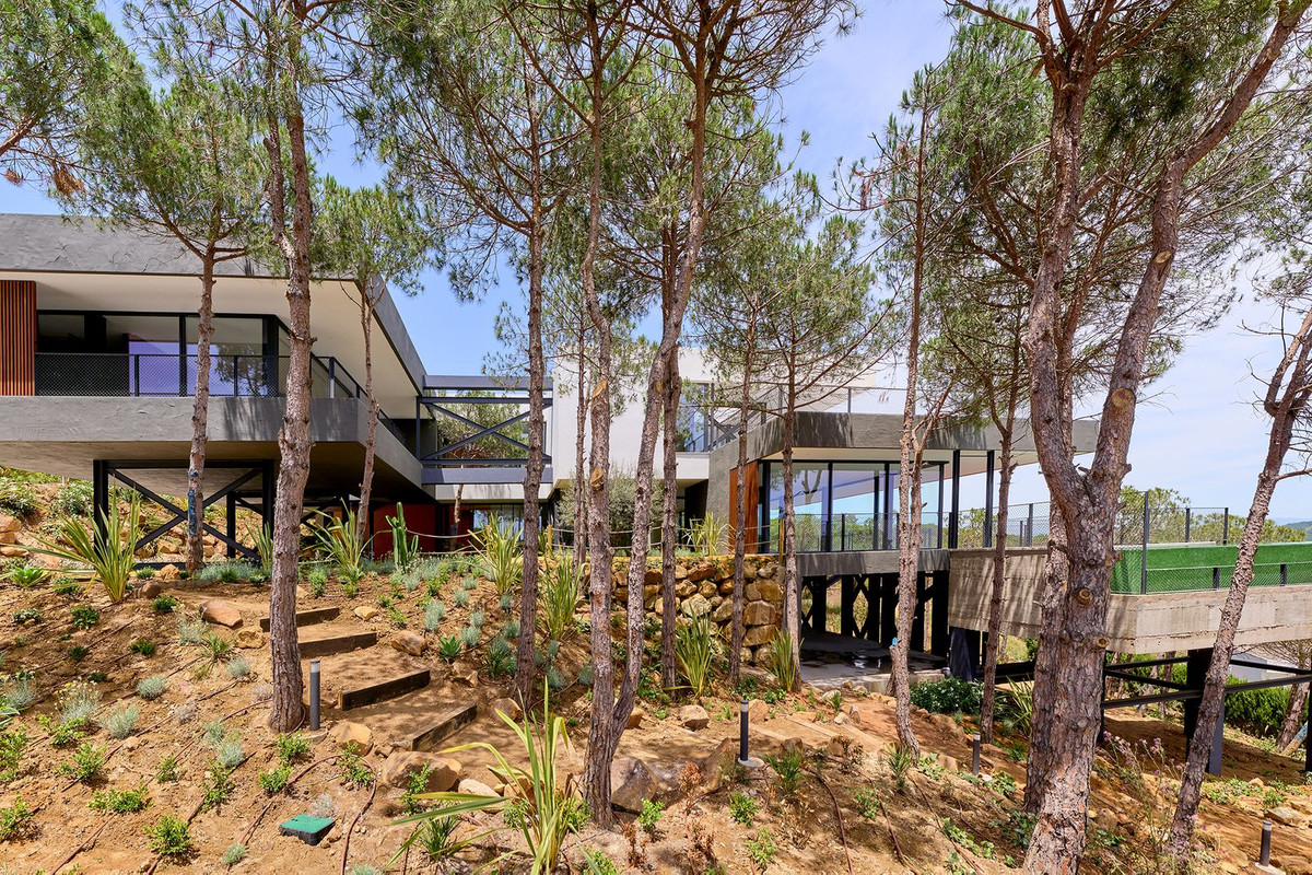 5 Bedroom Villa in Sotogrande - Photo 9
