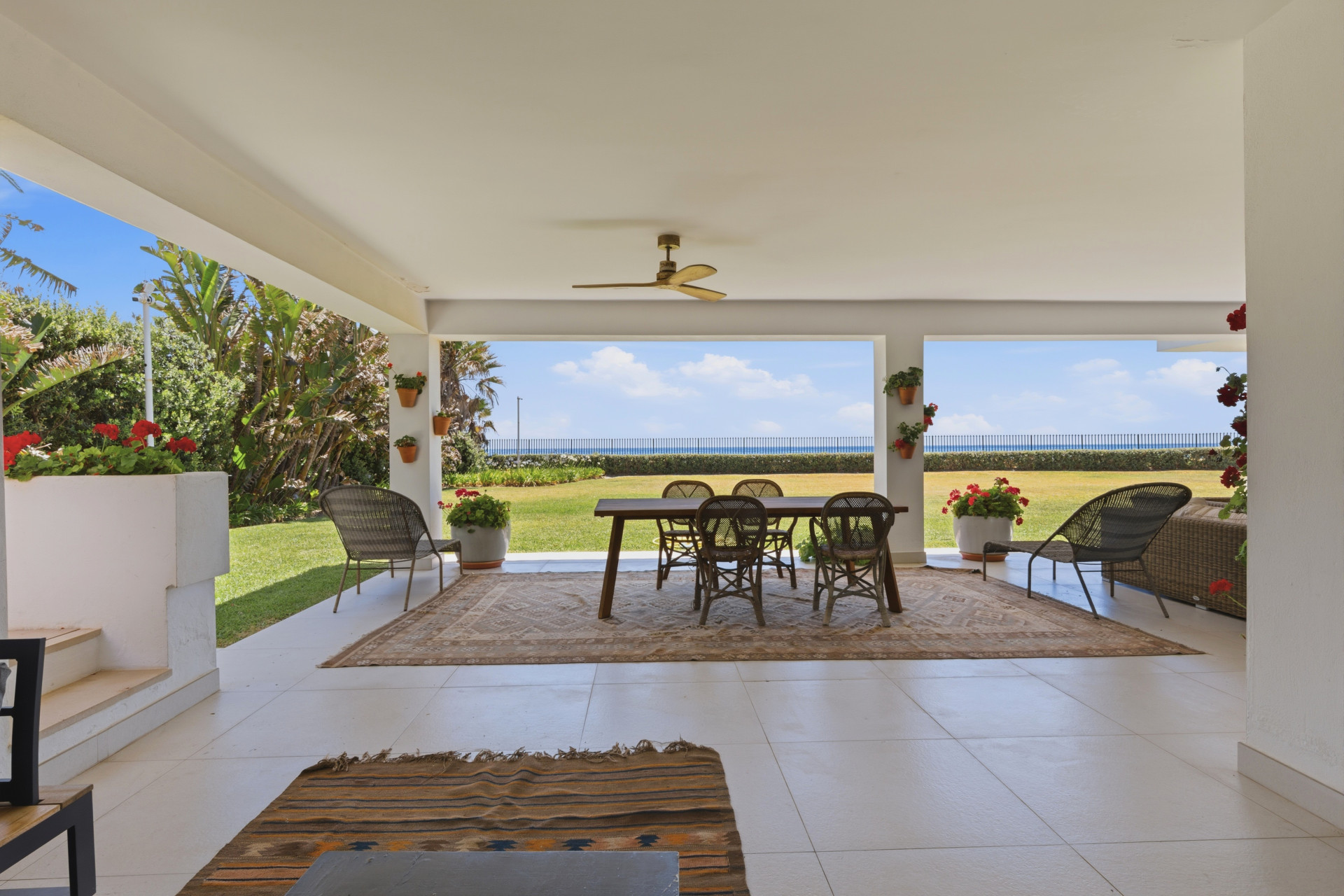 9 Bedroom Villa in Estepona - Photo 14