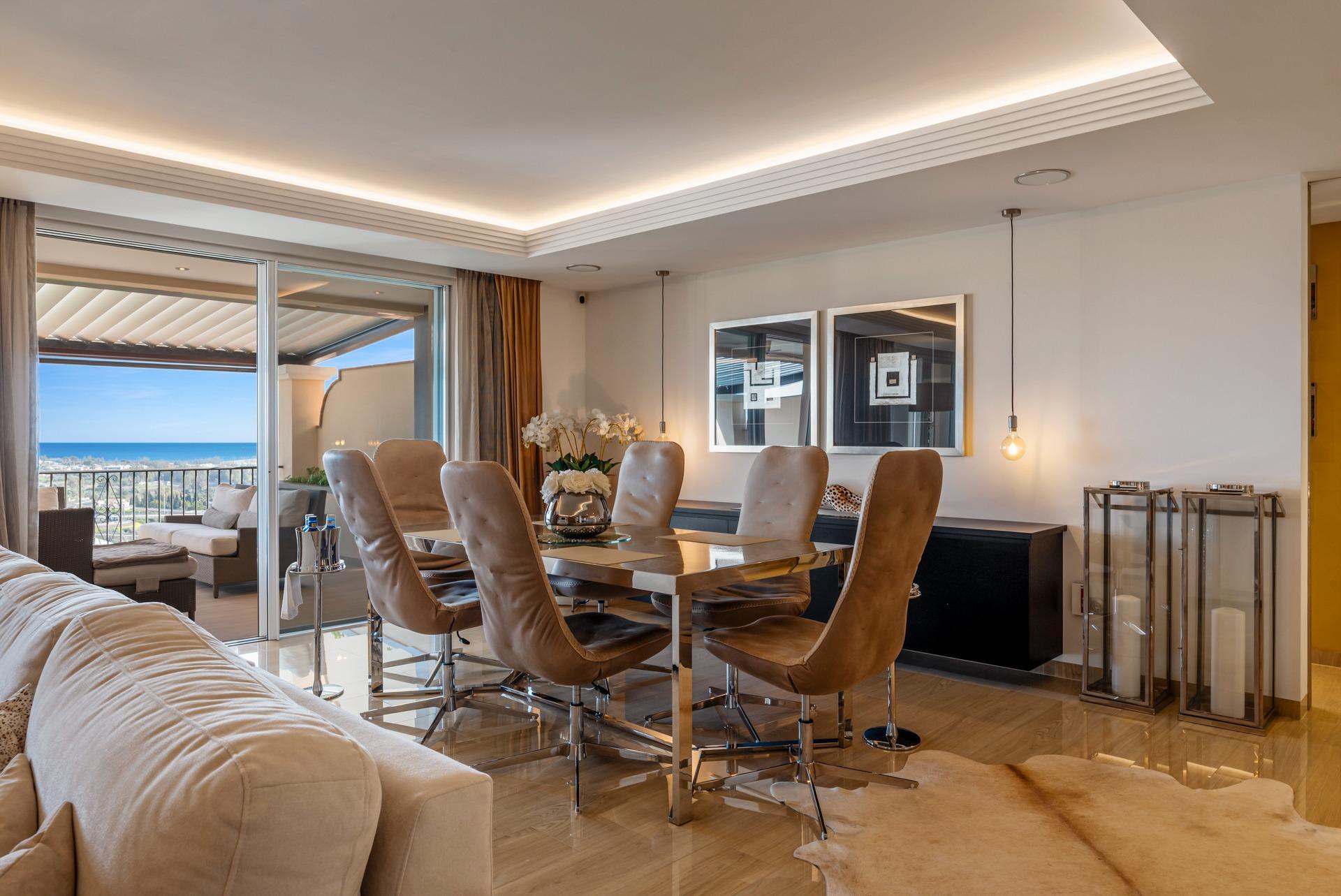 4 Bedroom Penthouse in Benahavís - Photo 15