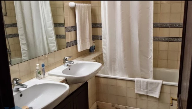 Piso de 2 dormitorios con piscina – Foto 10