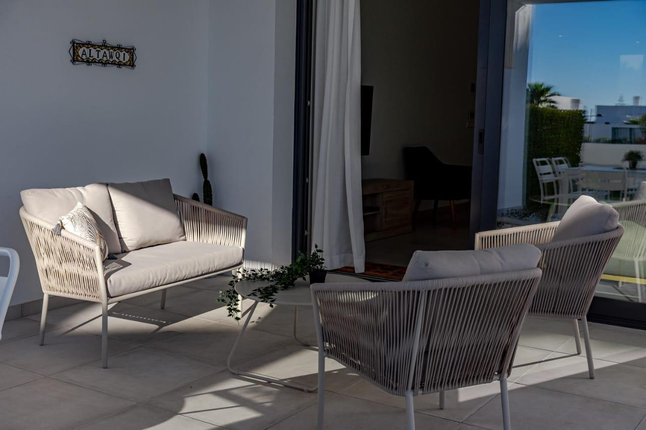 2 Bedroom Apartment in Estepona - Photo 14