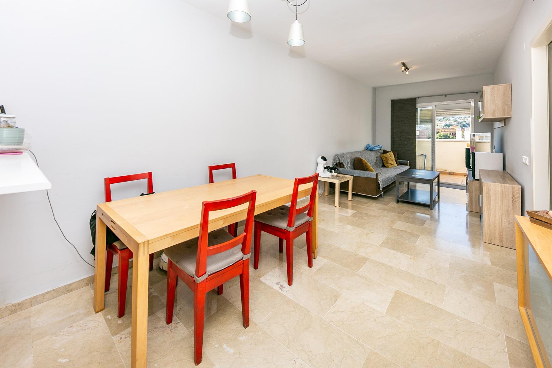 2 Bedroom Townhouse in Benalmádena - Photo 12