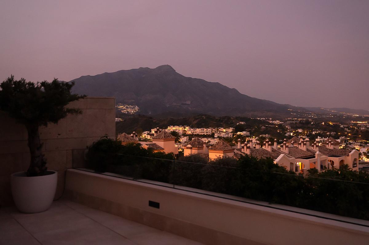 3 Bedroom Apartment in Benahavís - Photo 20