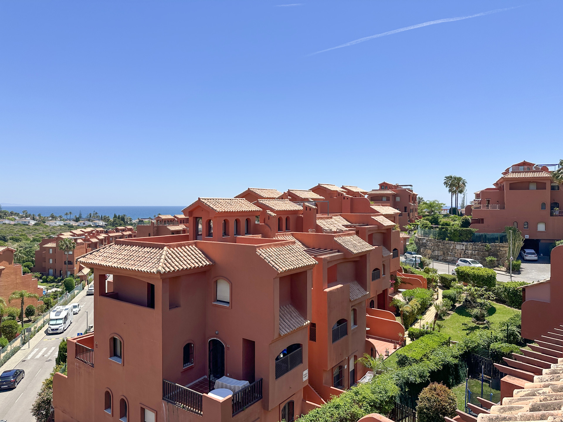 3 Bedroom Penthouse in Estepona - Photo 20