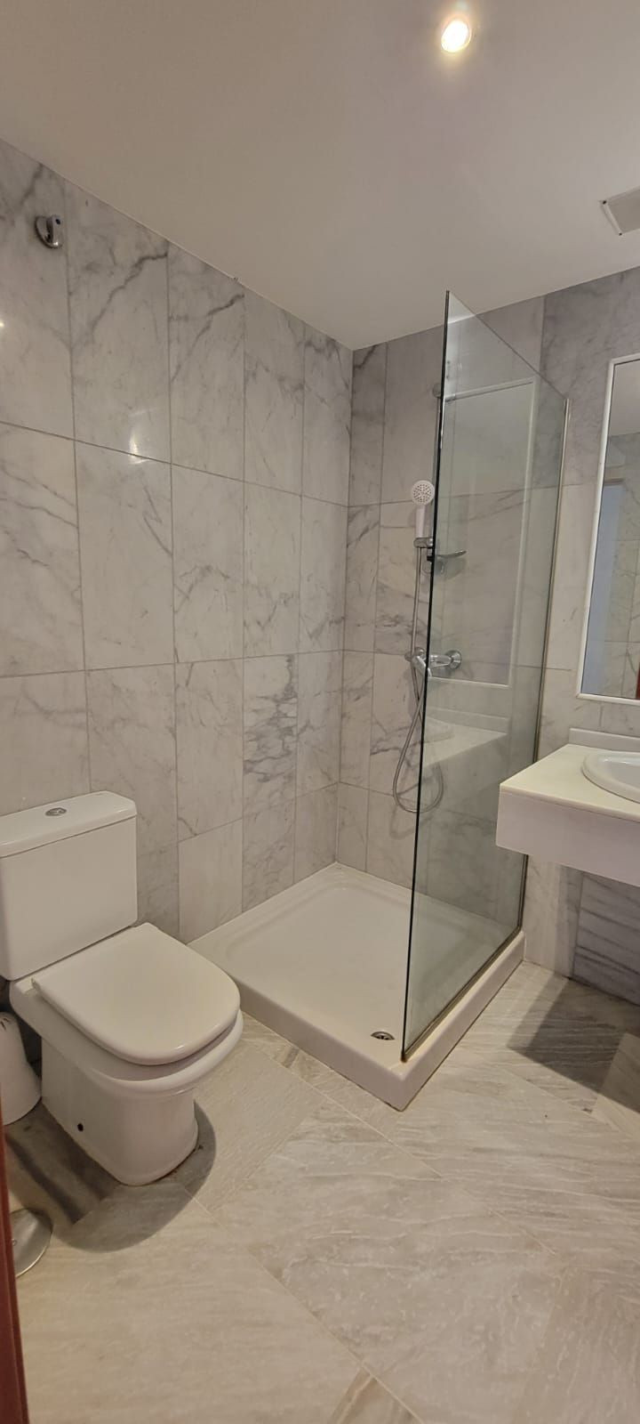 2 Bedroom Penthouse in Benahavís - Photo 48