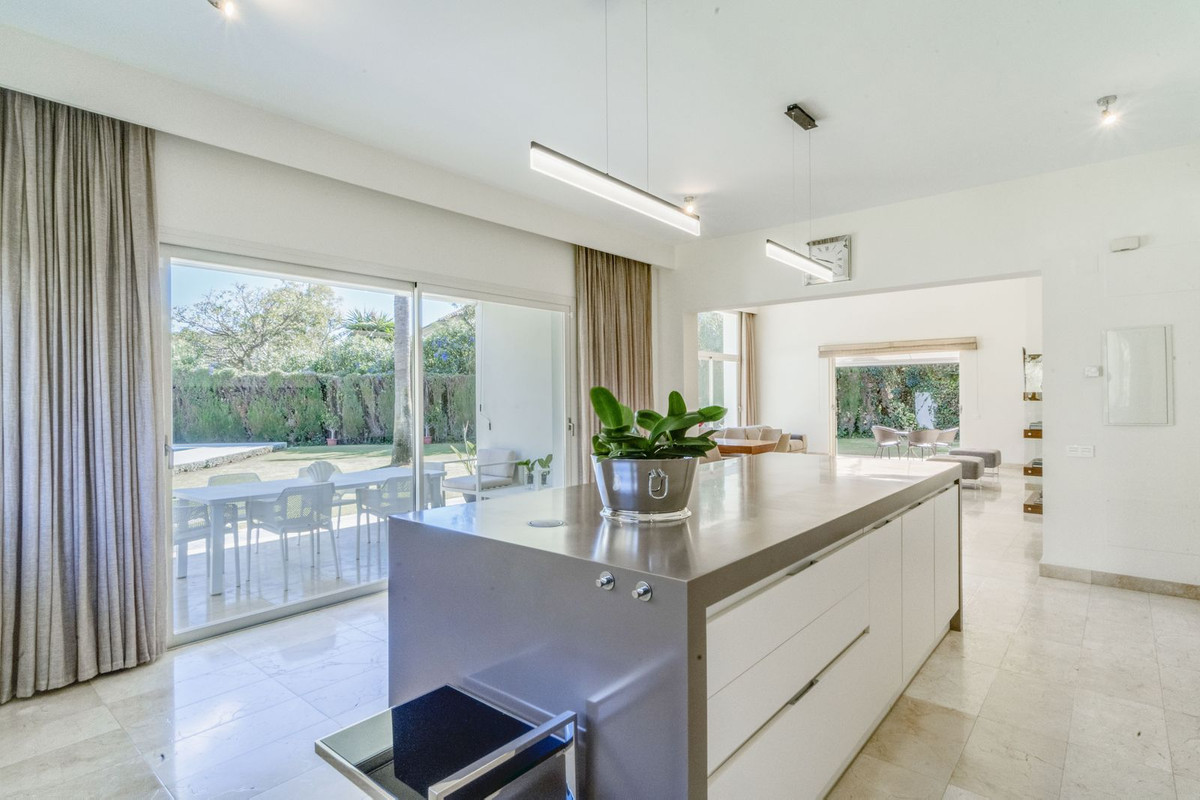 3 Bedroom Villa in San Pedro de Alcántara - Foto 10
