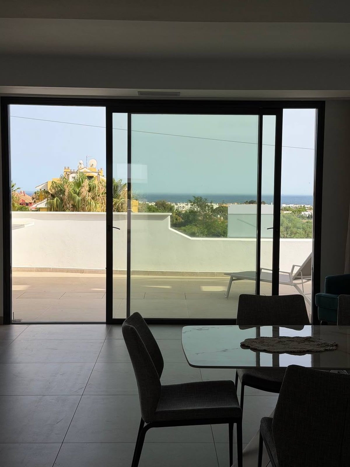 4 Bedroom Apartment in Estepona - Photo 6