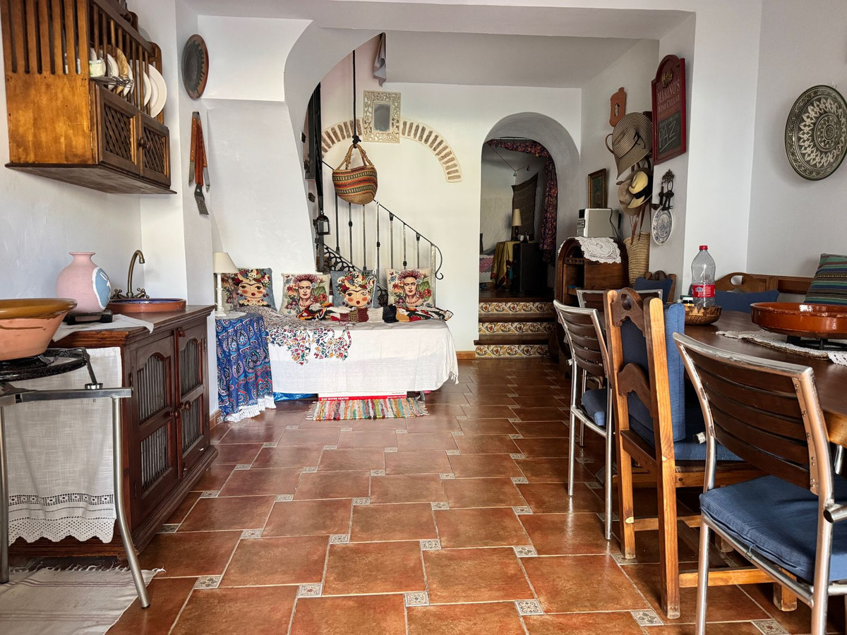 4 Bedroom Townhouse in Álora - Photo 30