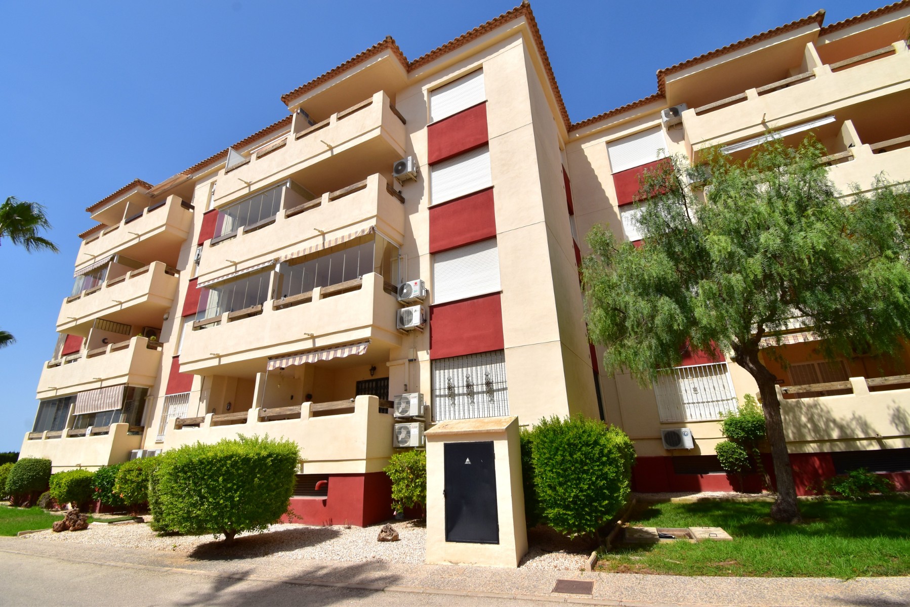 Apartamento com 2 quartos com piscina em Alicante, Espanha – Foto 18