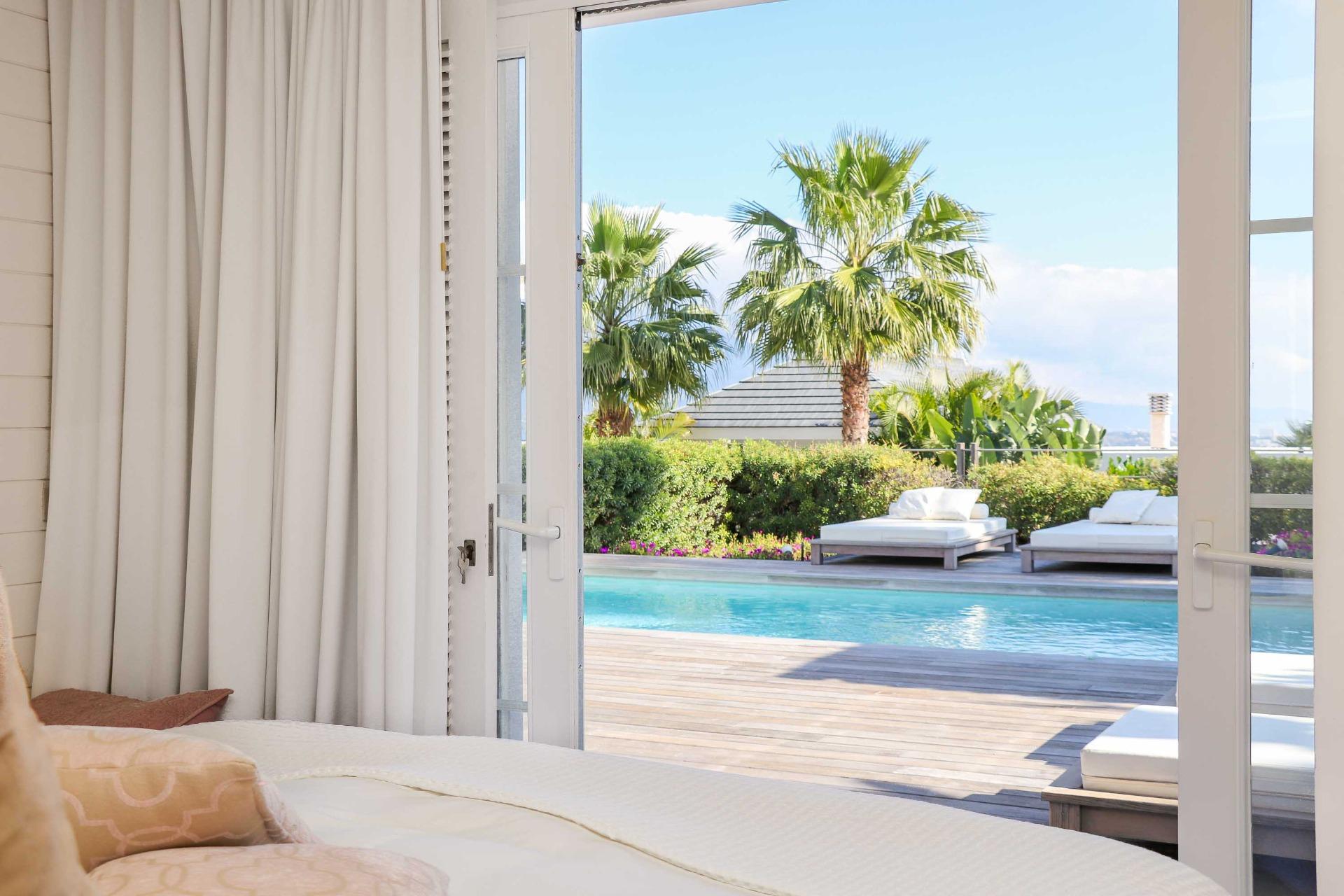 4 Bedroom Villa in Estepona - Photo 7