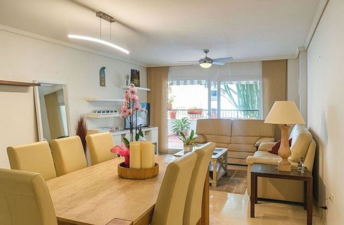 2 Bedroom Apartment in San Pedro de Alcántara - Photo 9