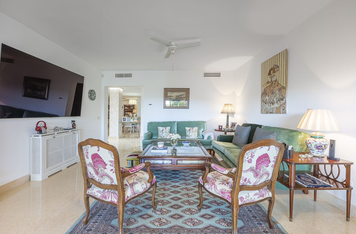 3 Bedroom Apartment in Benahavís - Foto 8