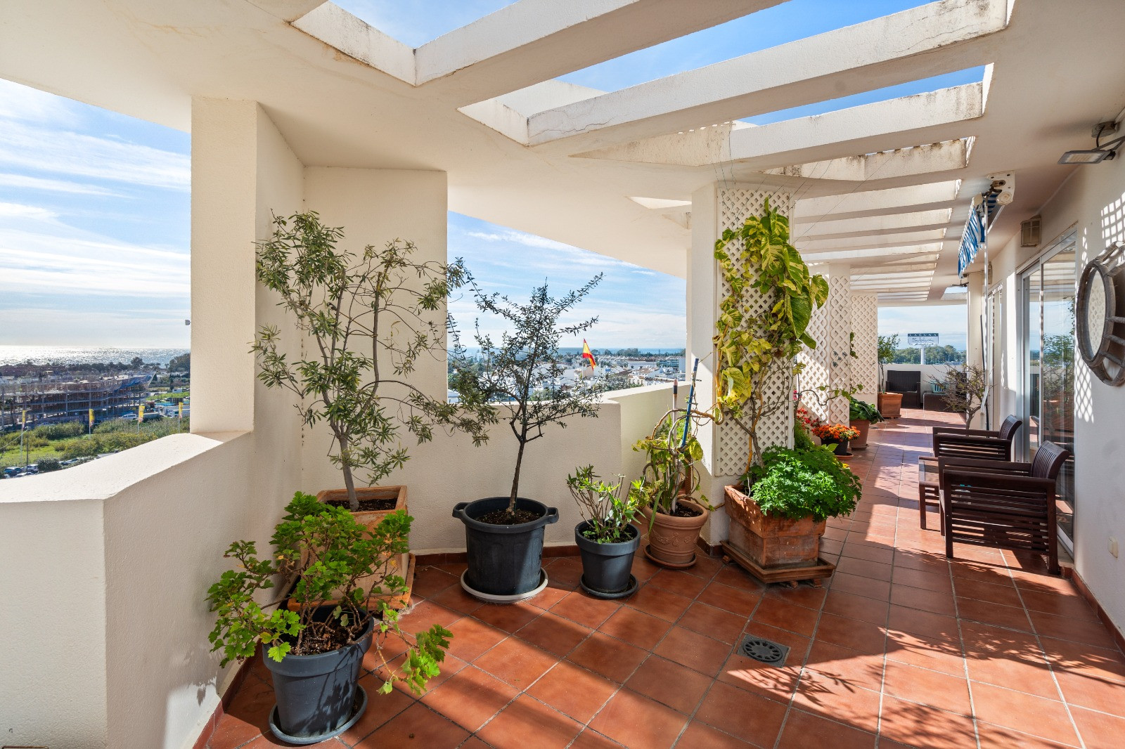 3 Bedroom Penthouse in San Pedro de Alcántara - Photo 2