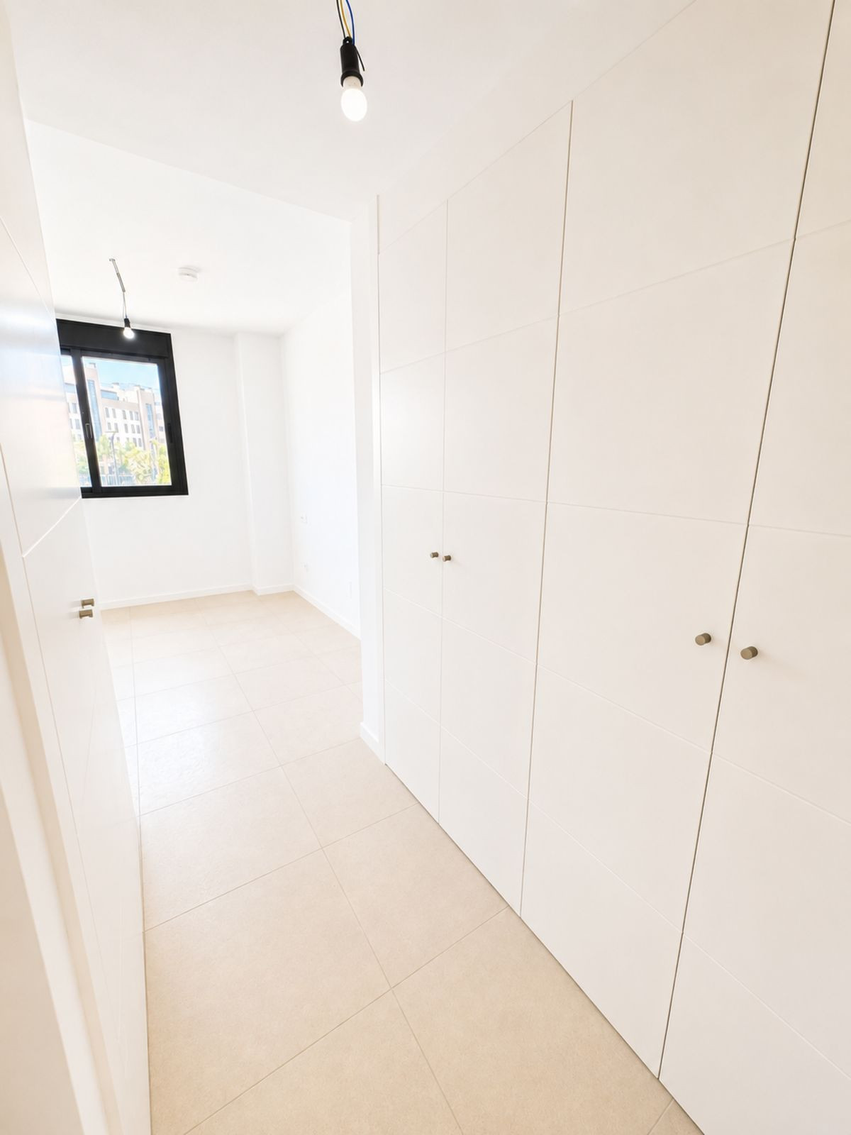 2 Bedroom Apartment in Torremolinos - Photo 18