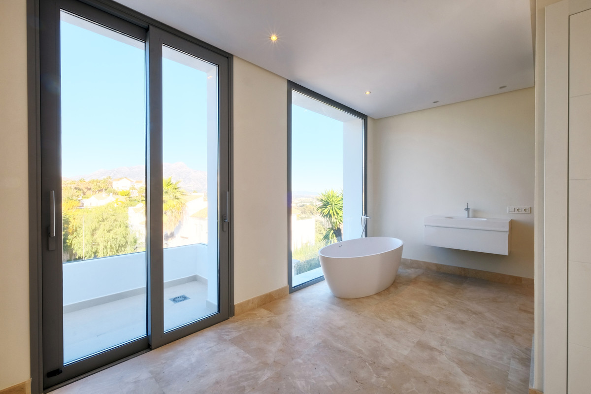 4 Bedroom Villa in Benahavís - Foto 27