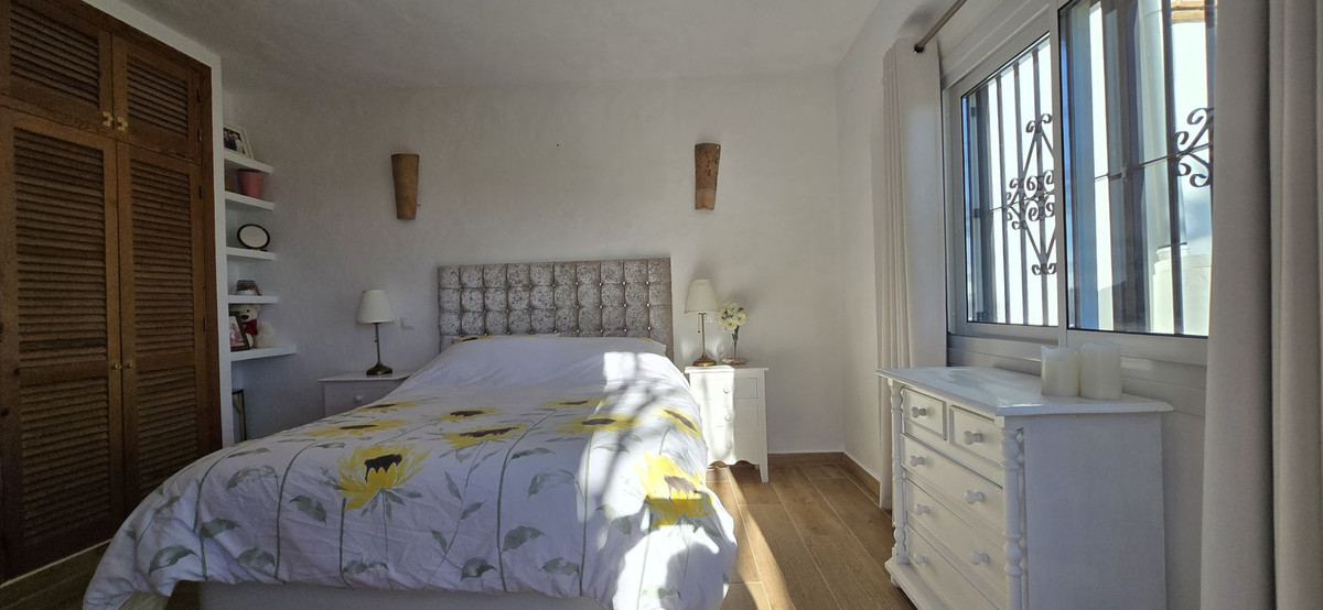 4 Bedroom Country house in Casares - Foto 16