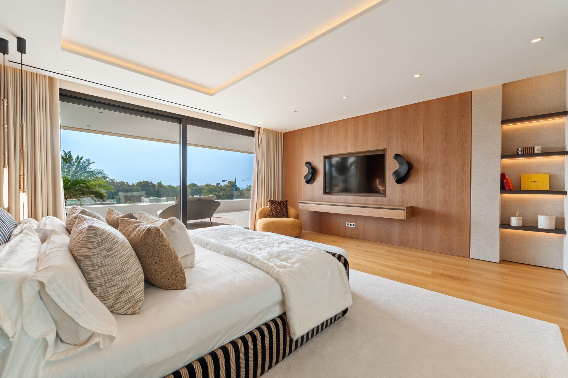 4 Bedroom Villa in Marbella - Photo 50