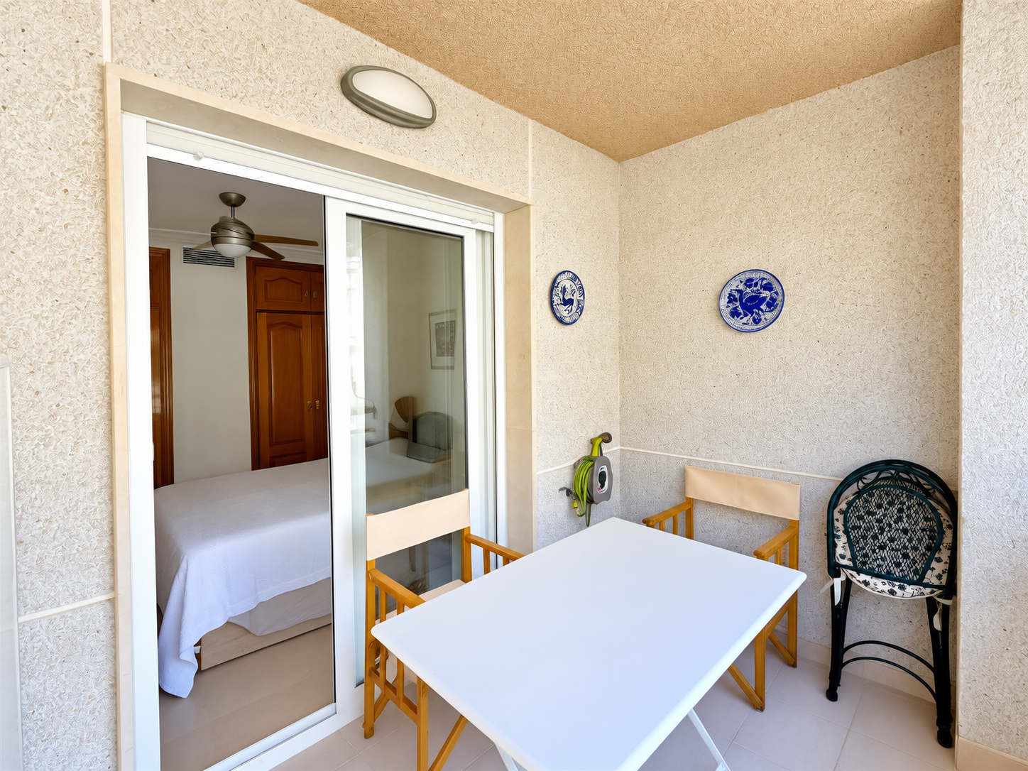 1 Bedroom Apartment in Marbella - Photo 17
