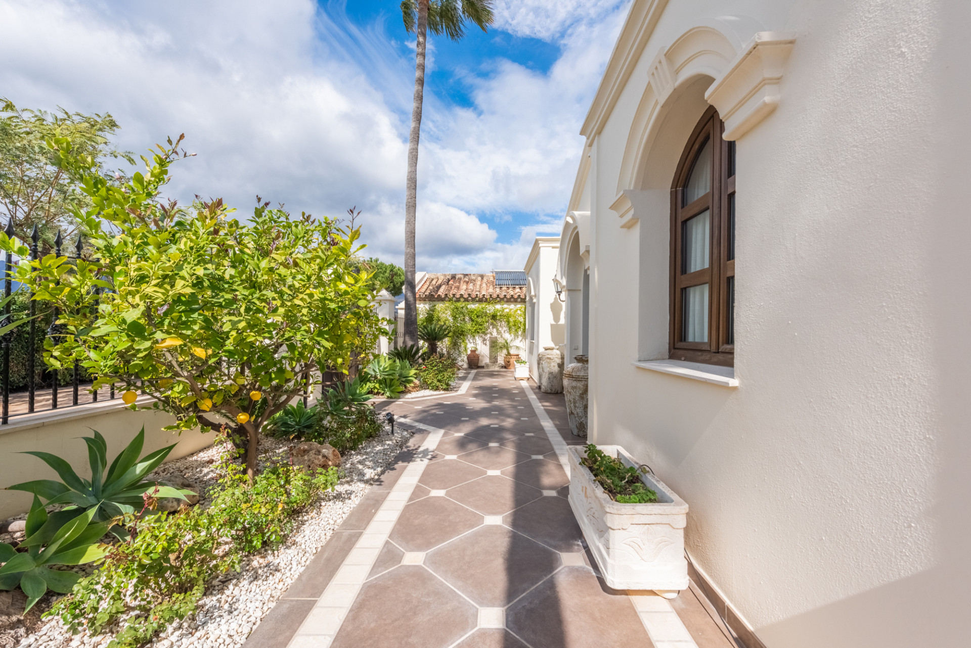 6 Bedroom Villa in Estepona - Фото 48
