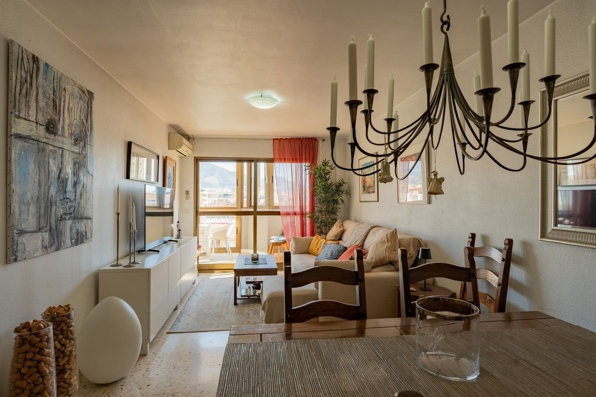 2 Bedroom Apartment in Fuengirola - Photo 36