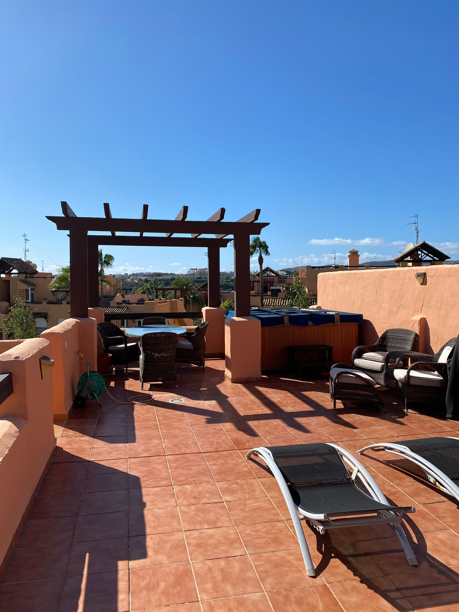 2 Bedroom Penthouse in Casares - Photo 17