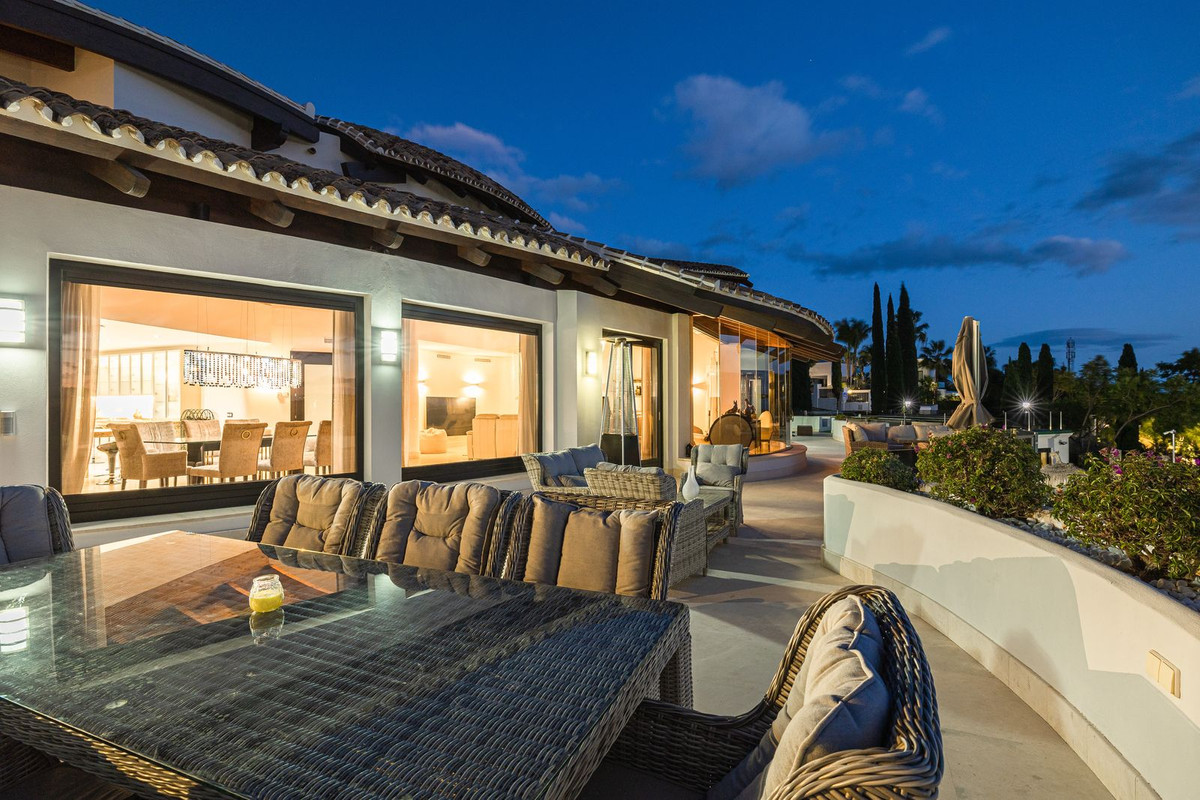 8 Bedroom Villa in Benahavís - Foto 7