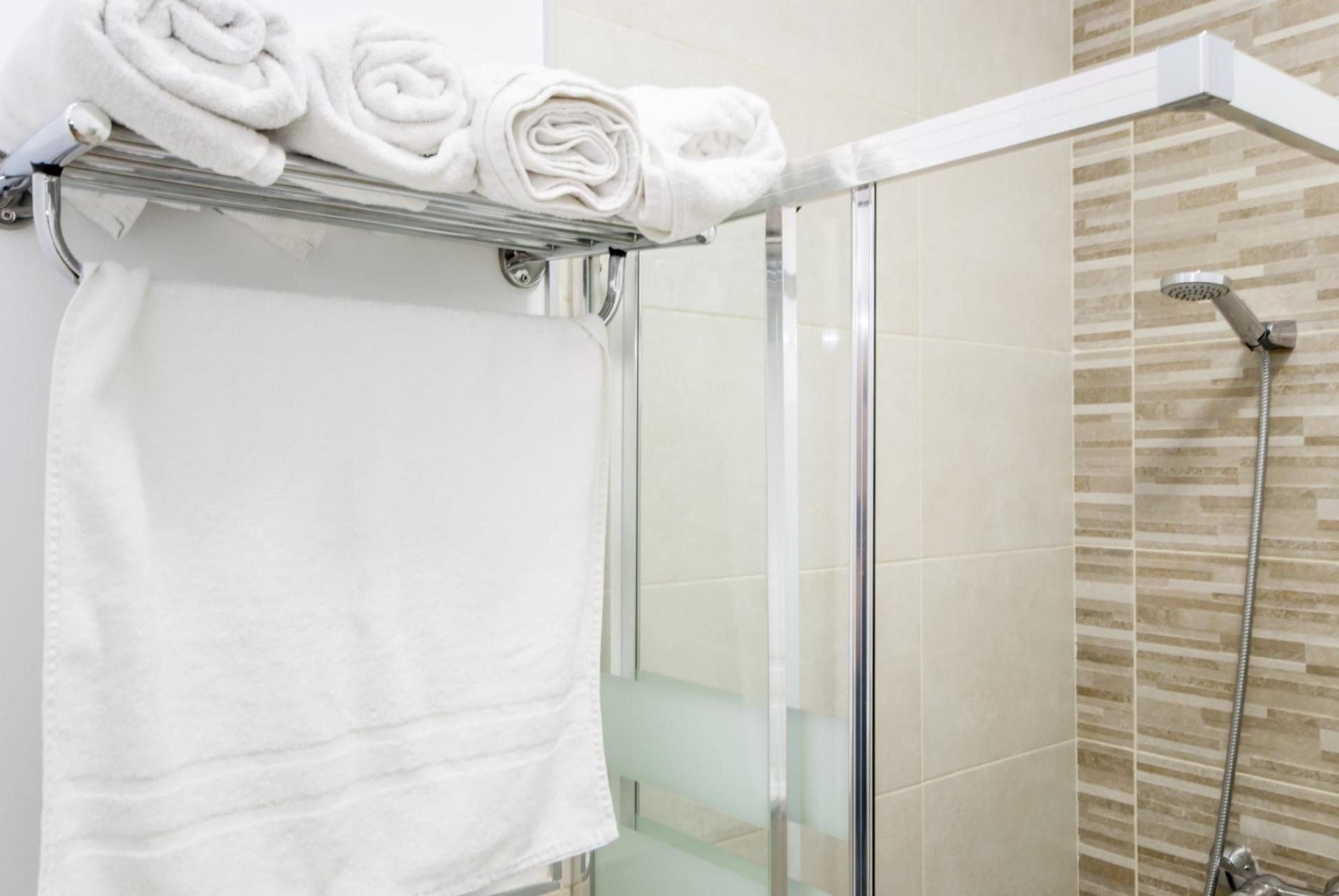 2 Bedroom Apartment in Fuengirola - Photo 10