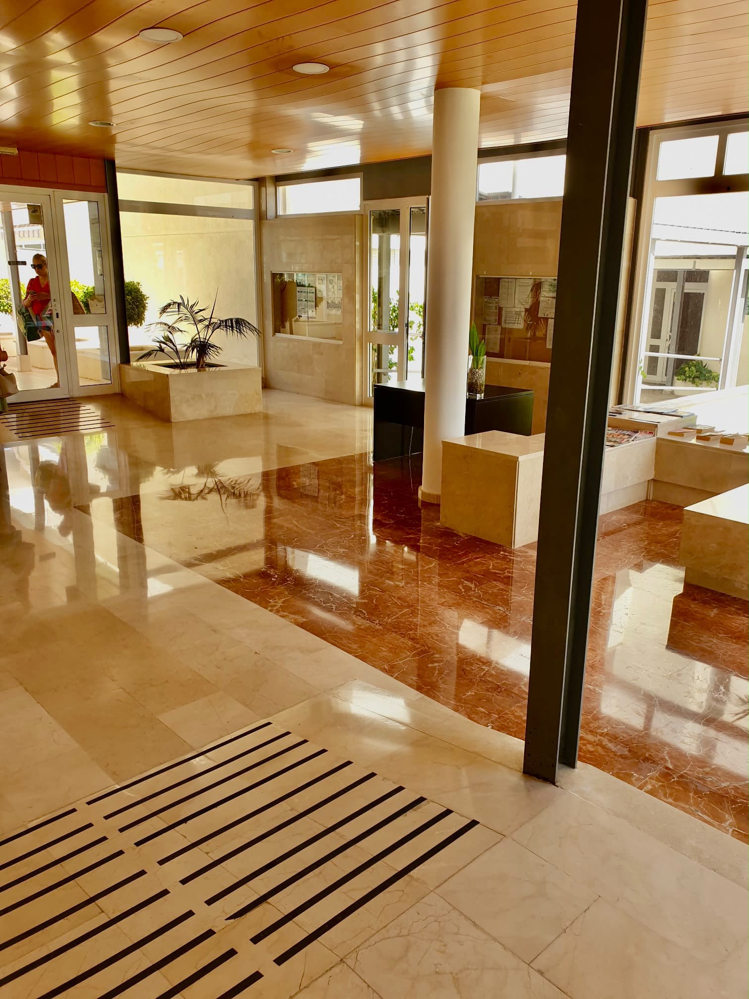Apartamento com 2 quartos com piscina em Alicante, Espanha – Foto 6