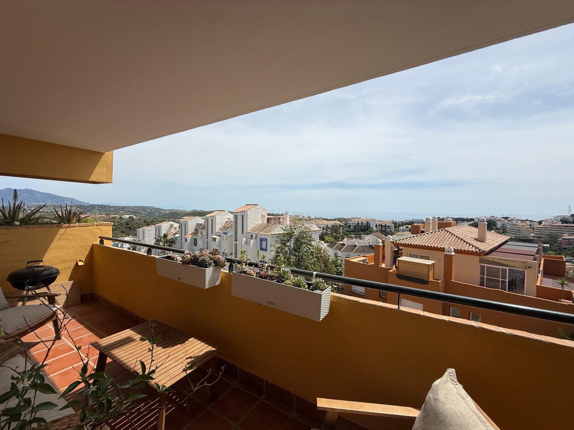 2 Bedroom Apartment in Mijas