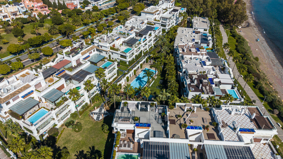 3 Bedroom Apartment in Estepona - Photo 34