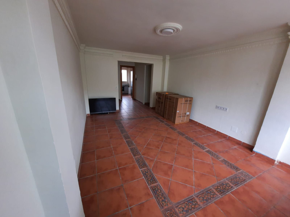 3 Bedroom Apartment in San Pedro de Alcántara - Photo 11