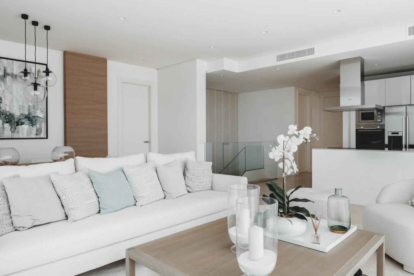 4 Bedroom Apartment in Benahavís - Photo 11