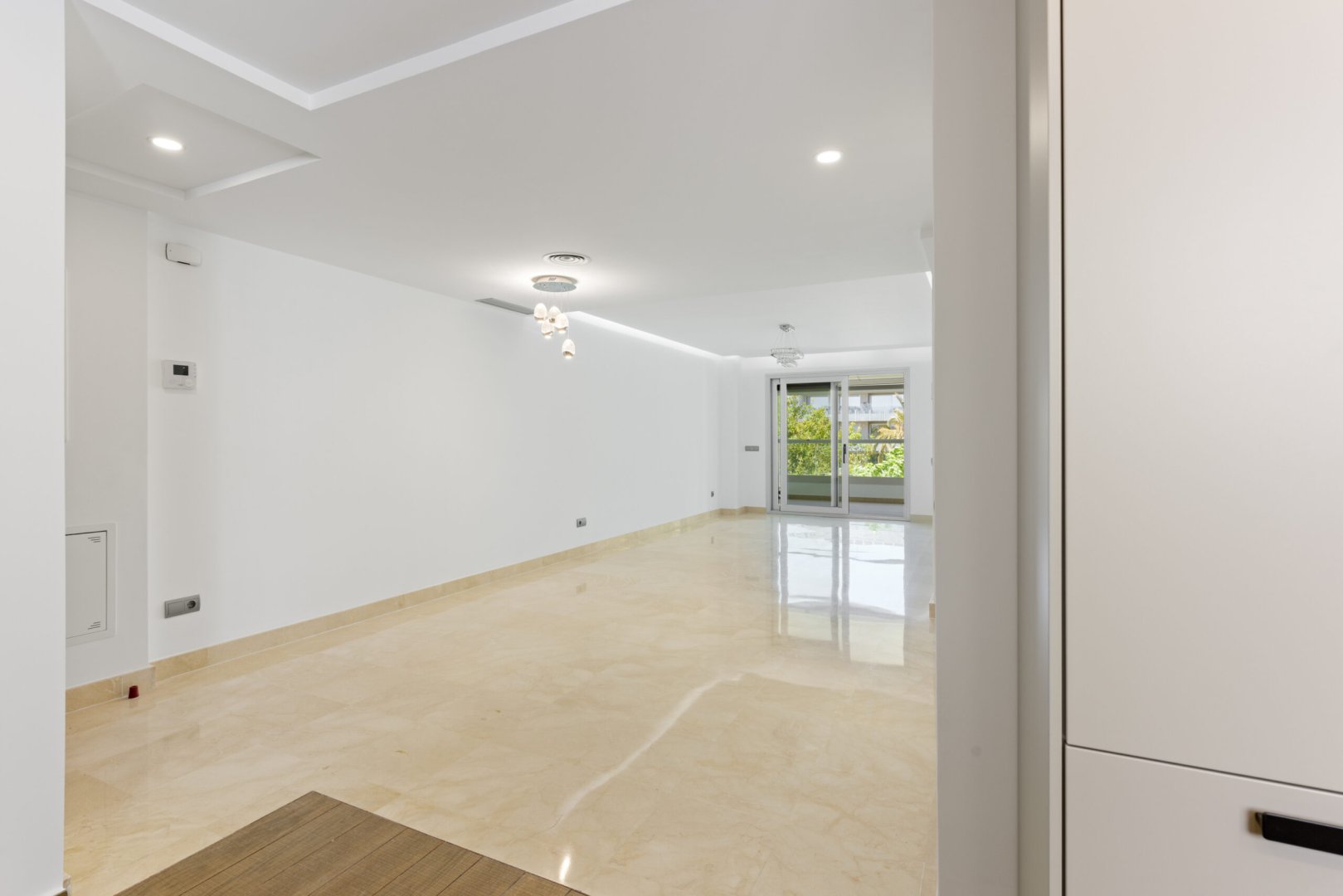 3 Bedroom Apartment in San Pedro de Alcántara - Photo 8