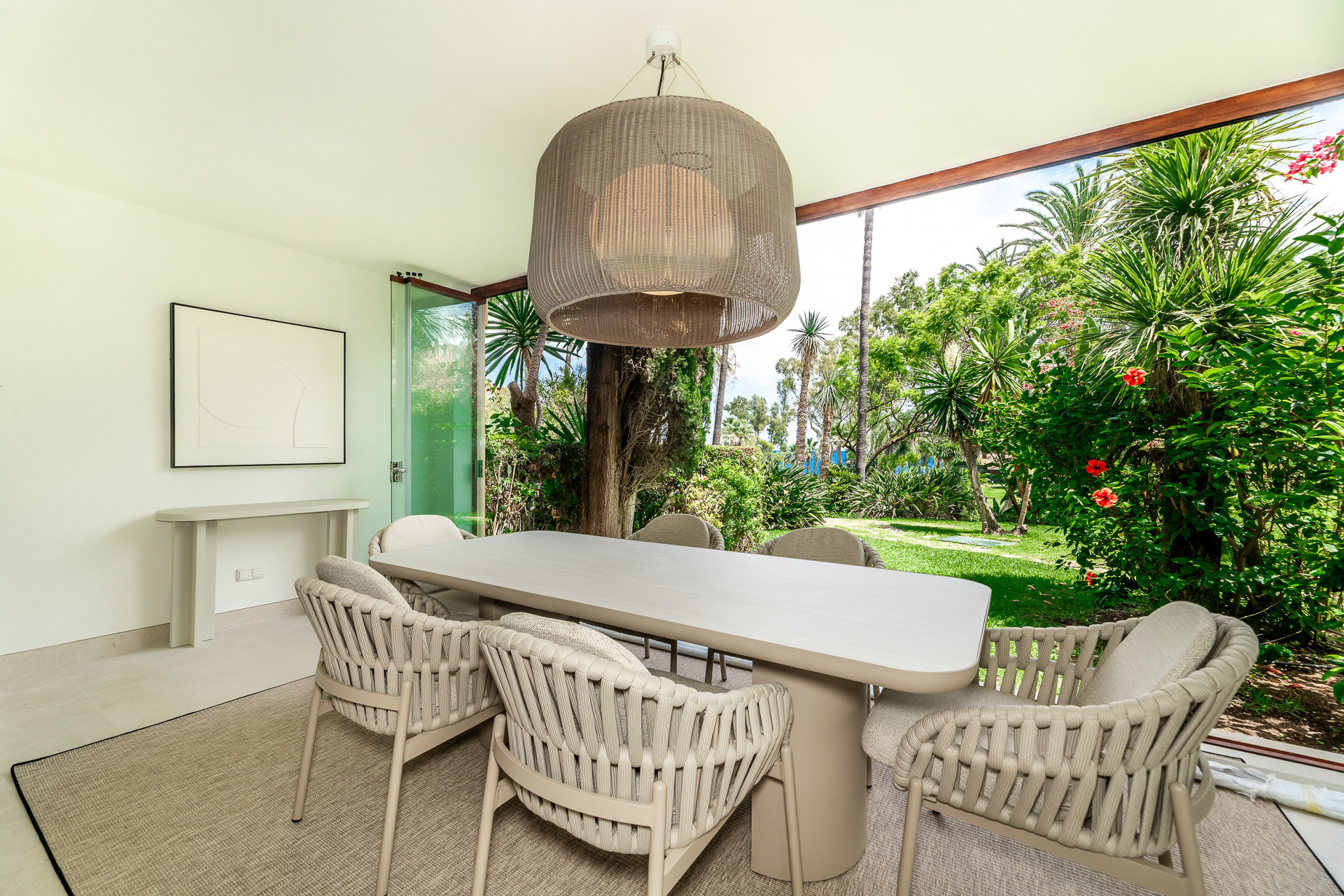 4 Bedroom Townhouse in Estepona - Photo 7