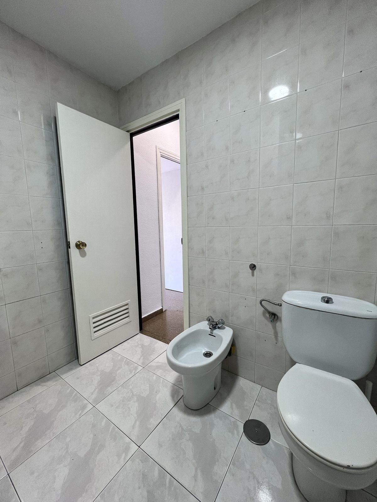 3 Bedroom Apartment in Marbella - Photo 27