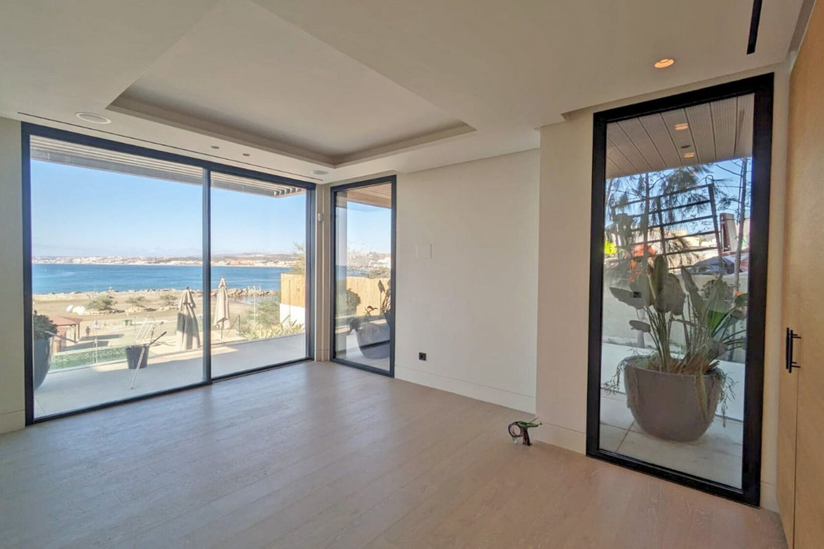 3 Bedroom Apartment in Estepona - Photo 13