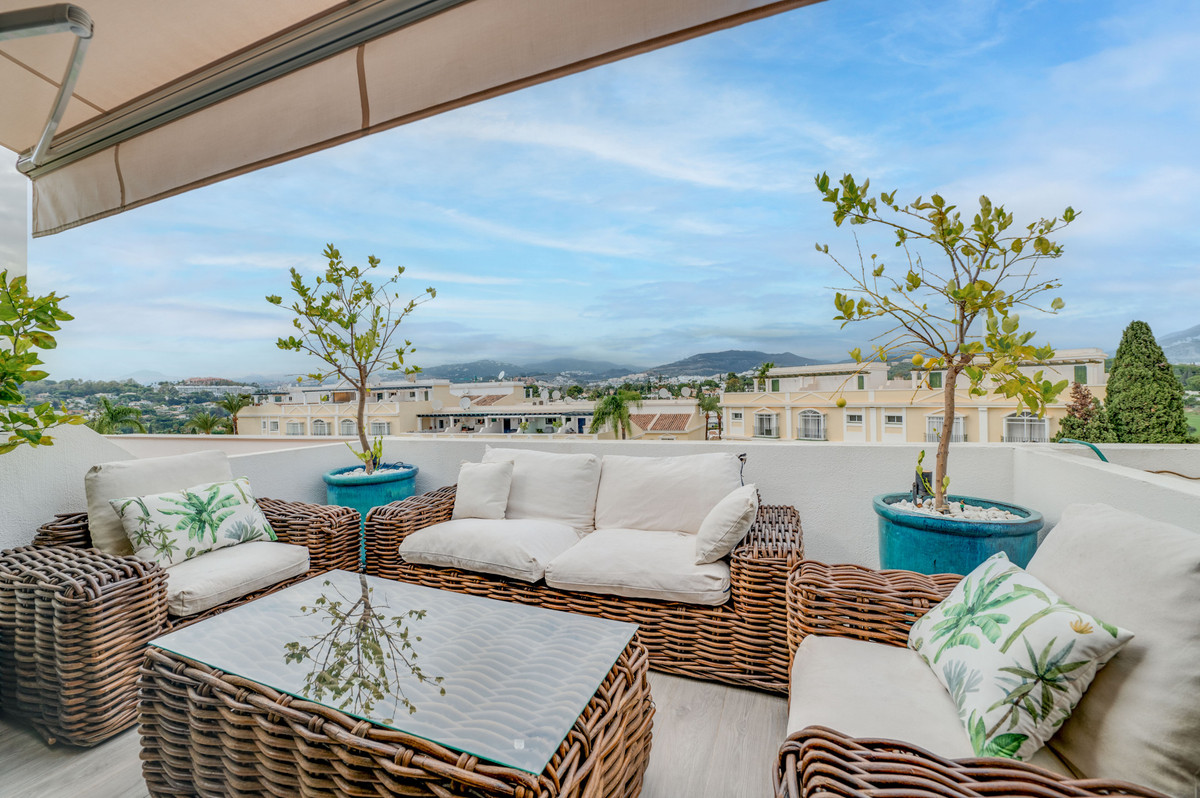 3 Bedroom Apartment in Marbella - Photo 5