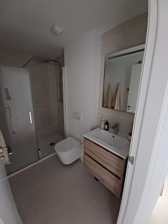 2 Bedroom Apartment in Benalmádena - Foto 16