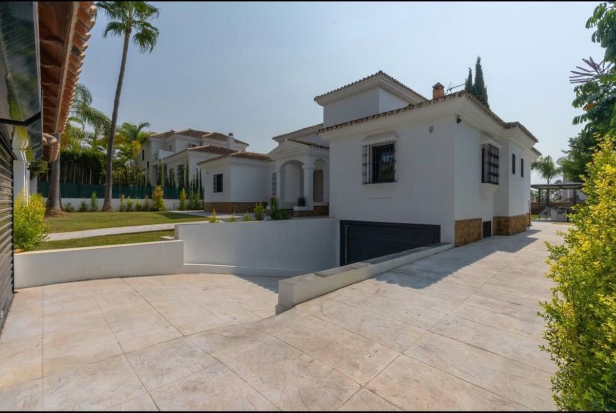 6 Bedroom Villa in Marbella - Фото 29